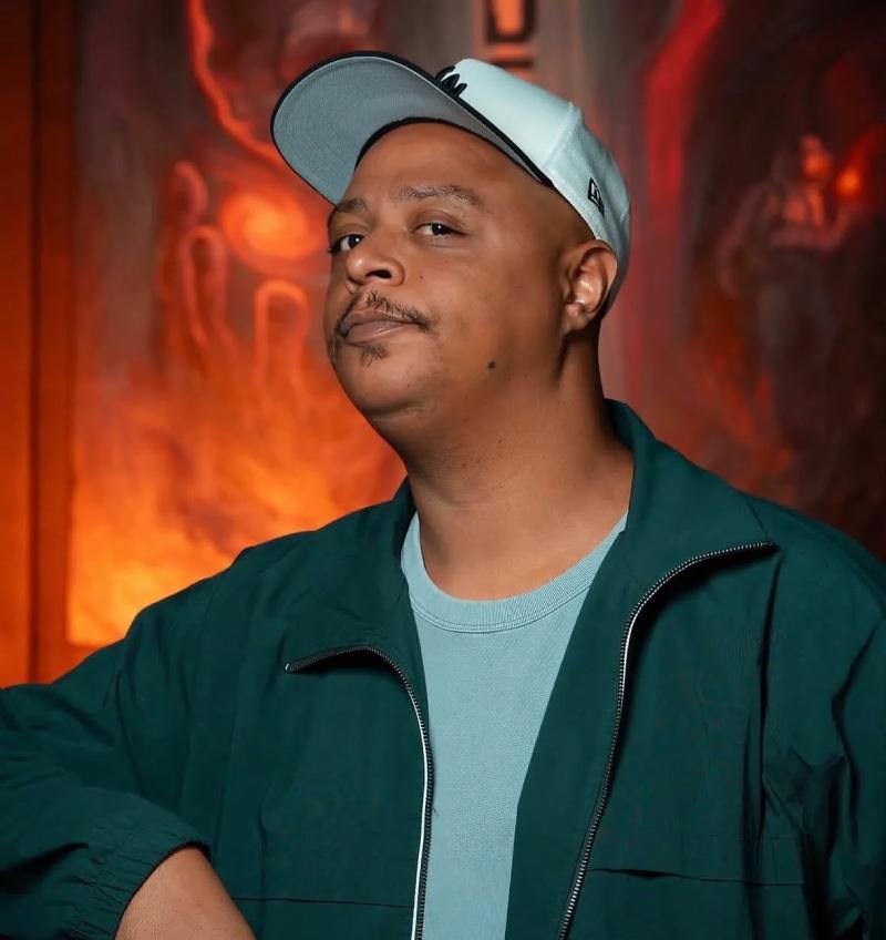 Deric Poston (FOX, Comedy Mothership) Headlines The Riot Comedy Club